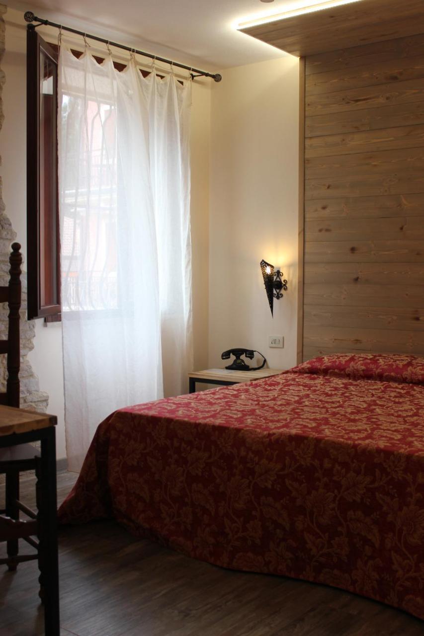 Albergo Al Castello Recoaro Terme Exterior foto